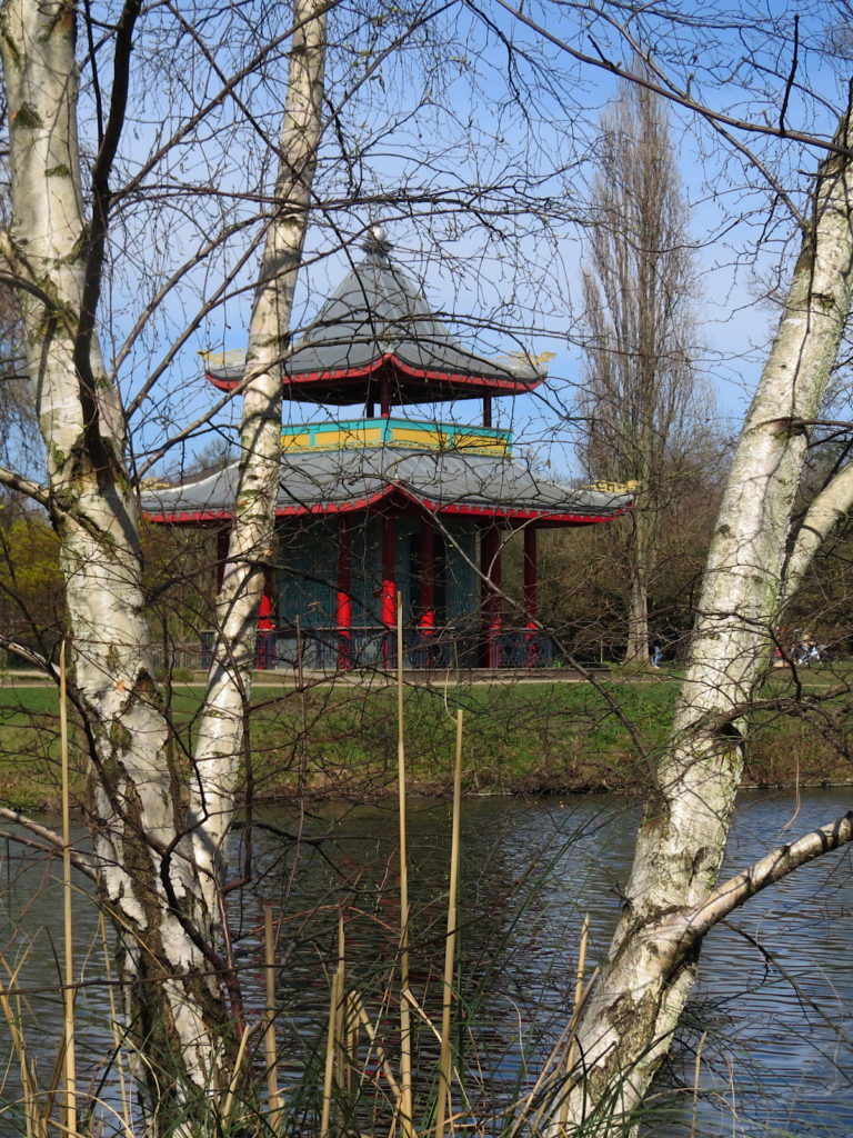 Chinese pagoda, Victoria Park